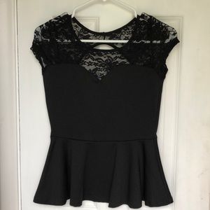 Short sleeve black top